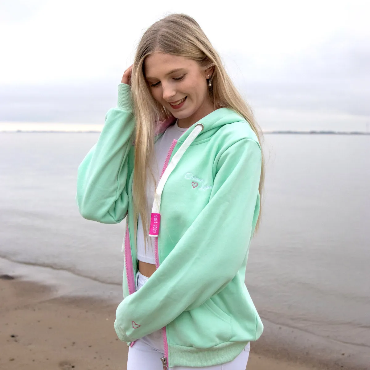 Herzlein® Sweatjacke "Ostsee Liebe" in Mint